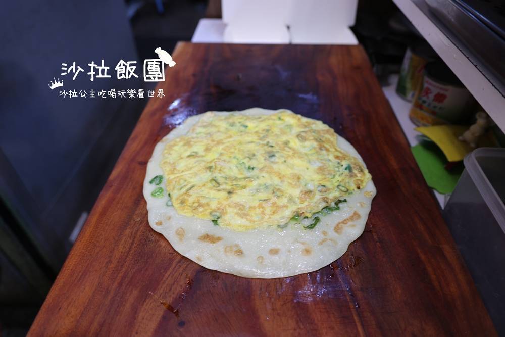 三和夜市限定，一週只賣三天的粉漿蛋餅