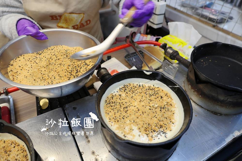 夜市新攤報到！麥仔煎現點現做，五鍋齊開超療癒