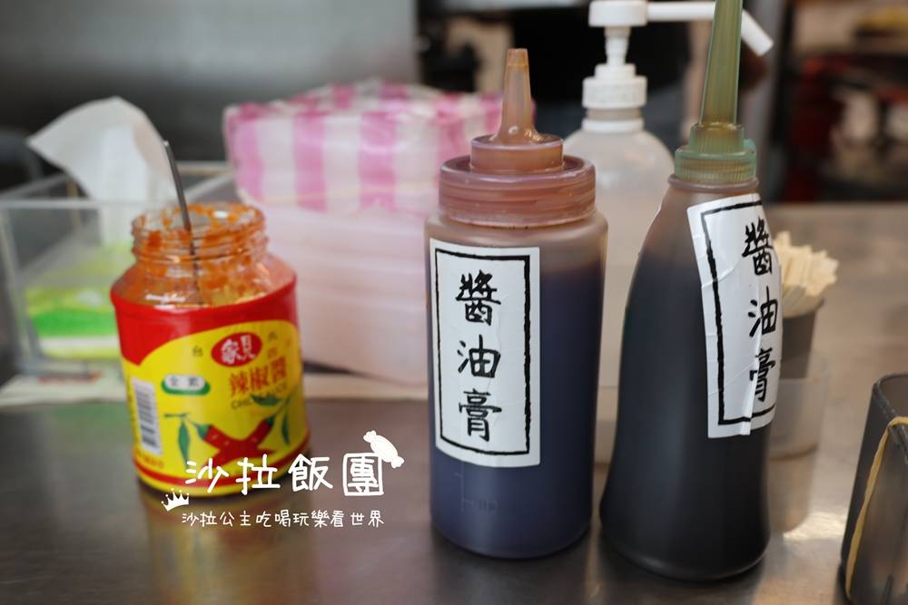 搬家後重新營業！現包現煎一顆8元，脆底高麗菜水煎包