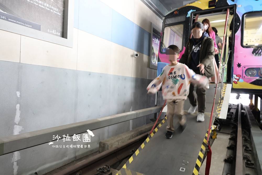 北投親子景點『北投逃生體驗營』免費預約一日司機員、站務員體驗，捷運小知識大公開