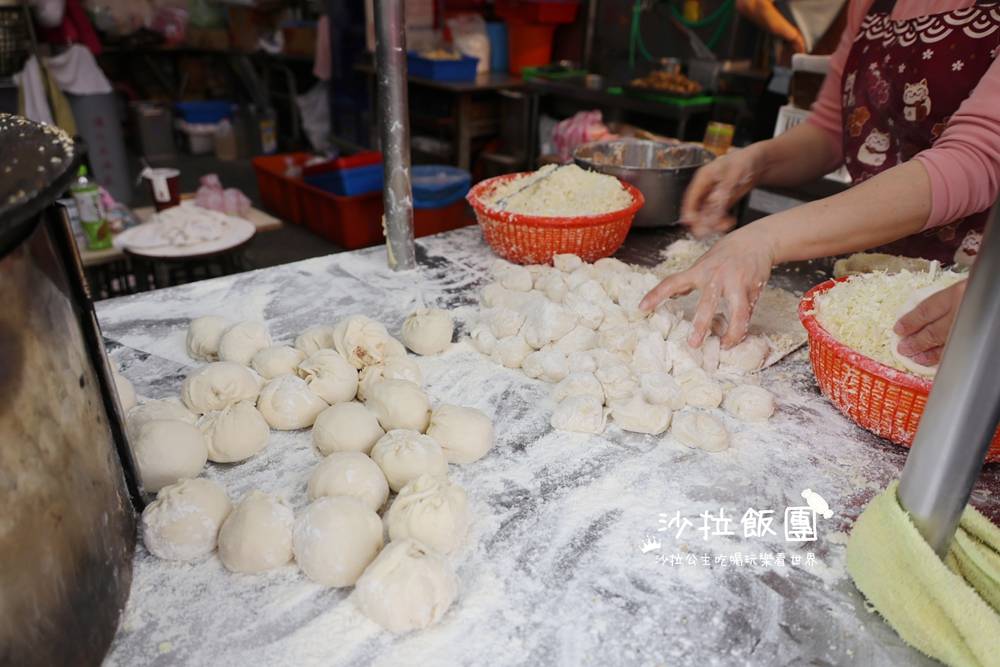 無名生煎包|沒有店名卻天天排隊 4 無名生煎包|沒有店名卻天天排隊