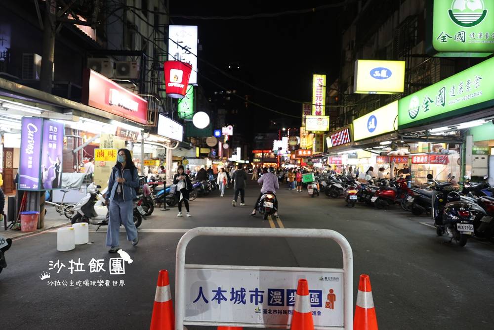 脆皮人氣炸雞，現炸雞腿香酥多汁