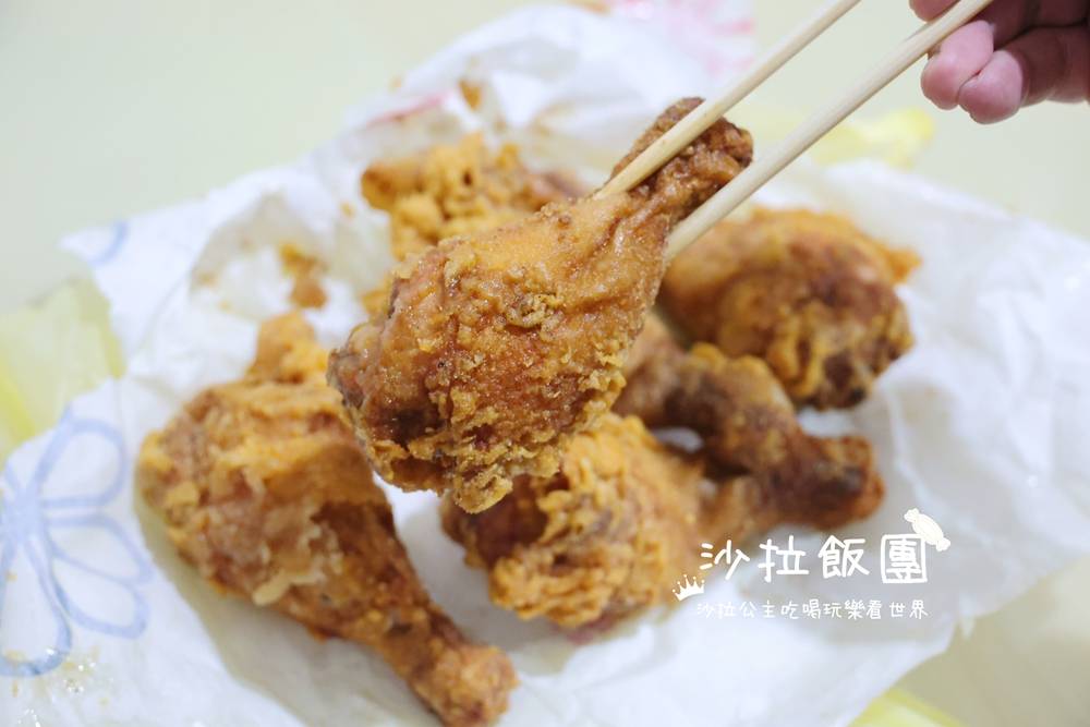 脆皮人氣炸雞，現炸雞腿香酥多汁