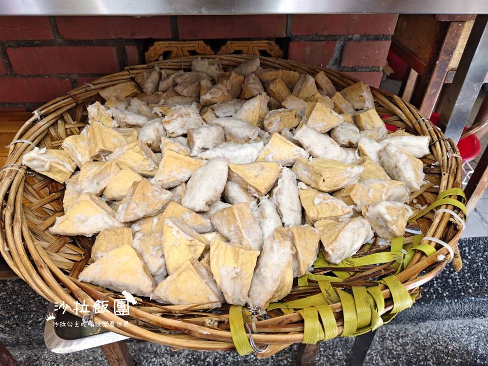 基隆隱藏版老店！一吃成主顧，在地人都避開尖峰來吃