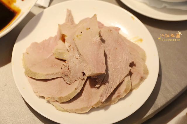 桃園龍潭美食『朝桂台菜港點餐廳-名人堂花園大飯店』片皮烤鴨三吃 21 桃園龍潭美食『朝桂台菜港點餐廳-名人堂花園大飯店』片皮烤鴨三吃