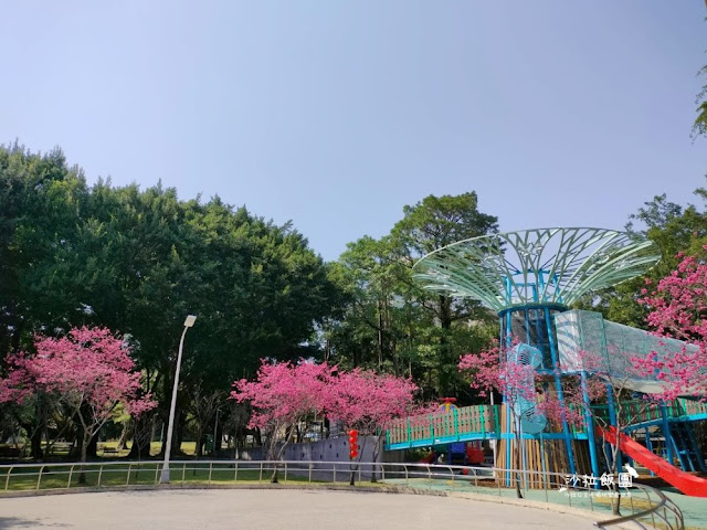 士林特色公園『前港公園』共融遊戲場、天空樹遊戲場溫水游泳池、士林宣原蛋糕專賣店、停車場 8 士林特色公園『前港公園』共融遊戲場、天空樹遊戲場溫水游泳池、士林宣原蛋糕專賣店、停車場