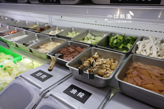 台中逢甲羊肉爐吃到飽『羊霸天下逢甲店』羊大骨、羊肉、火鍋料、蔬菜、飲料自助吧 13 台中逢甲羊肉爐吃到飽『羊霸天下逢甲店』羊大骨、羊肉、火鍋料、蔬菜、飲料自助吧