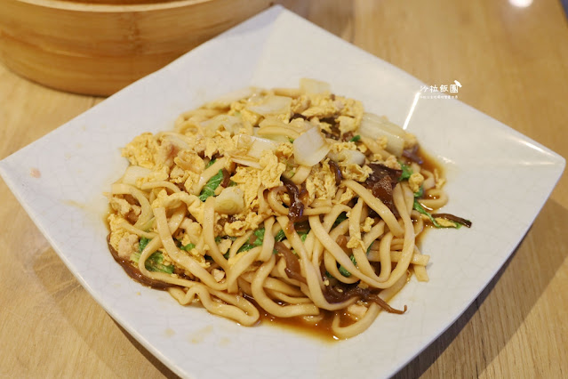 台中模範街生意超好蒸餃館『黃家園蒸餃館』用餐還附可樂飲料喝到飽 16 台中模範街生意超好蒸餃館『黃家園蒸餃館』用餐還附可樂飲料喝到飽