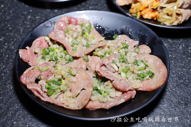 中和吃到飽燒烤『燒惑日式炭火燒肉店(中和店)』壽星6折.+1元生蠔吃到飽.捷運景安站