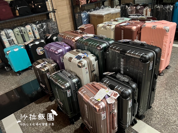 南投埔里行李箱特賣會,工廠直營廠拍,最低990元起,胖胖箱、登機箱、包包通通有 8 南投埔里行李箱特賣會,工廠直營廠拍,最低990元起,胖胖箱、登機箱、包包通通有