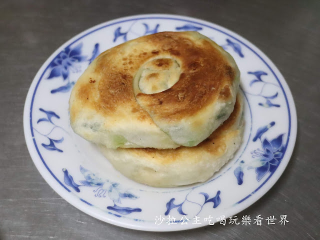 基隆美食/排隊店『周家蔥油餅』這不是蛋餅/基隆人都知道的50年老店 10 基隆美食/排隊店『周家蔥油餅』這不是蛋餅/基隆人都知道的50年老店