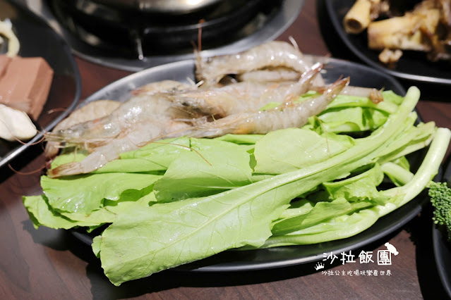 台中逢甲羊肉爐吃到飽『羊霸天下逢甲店』羊大骨、羊肉、火鍋料、蔬菜、飲料自助吧 29 台中逢甲羊肉爐吃到飽『羊霸天下逢甲店』羊大骨、羊肉、火鍋料、蔬菜、飲料自助吧