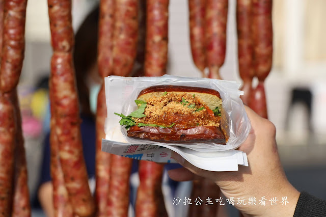 彭于晏吃過的日月潭美食『大石頭燒烤』夾心豆干.紅茶香菇.山豬香腸 11 彭于晏吃過的日月潭美食『大石頭燒烤』夾心豆干.紅茶香菇.山豬香腸