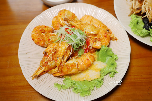 鴻龍宴台中超狂活蝦料理,大船霸氣開進餐廳 30 鴻龍宴台中超狂活蝦料理,大船霸氣開進餐廳