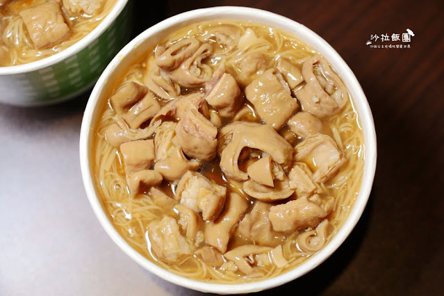 三重人氣美食爆料大腸鋪整碗『許記麵線』噴汁麻辣鴨血臭豆腐、肥美東石鮮蚵 10 三重人氣美食爆料大腸鋪整碗『許記麵線』噴汁麻辣鴨血臭豆腐、肥美東石鮮蚵