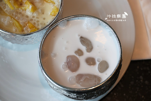 台北吃到飽『泰市場海鮮自助餐廳』天使紅蝦、甜蝦、干貝、極厚蝦餅、泰式奶茶通通吃到飽