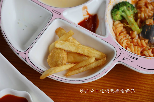 宜蘭礁溪景點『水鹿咖啡親子餐廳』迷你馬.水鹿.沙坑.小火車.賽車場.菜單 63 宜蘭礁溪景點『水鹿咖啡親子餐廳』迷你馬.水鹿.沙坑.小火車.賽車場.菜單