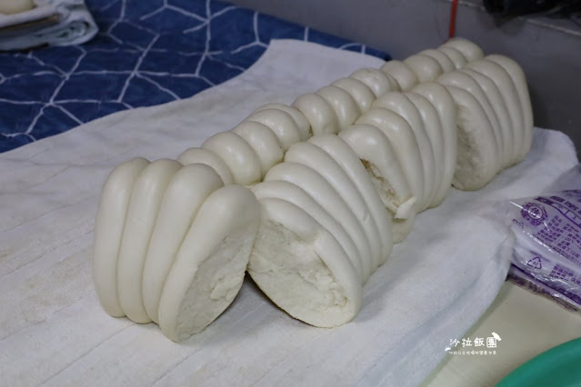 基隆美食『李家鍋貼饅頭』山東純手工鍋貼饅頭、韭菜盒、手工水餃、包子 9 基隆美食『李家鍋貼饅頭』山東純手工鍋貼饅頭、韭菜盒、手工水餃、包子