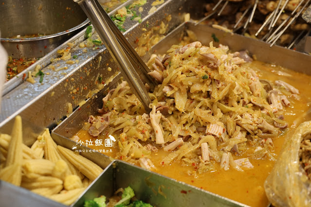 三和夜市美食『小楊脆腸』超涮嘴、台北橋捷運站