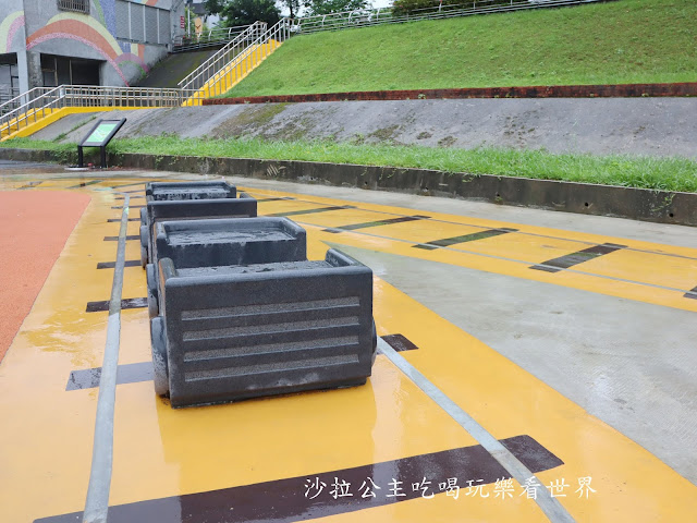 【木柵特色公園】道南河濱共融式遊戲區『火車主題親子公園』北市最大 5 【木柵特色公園】道南河濱共融式遊戲區『火車主題親子公園』北市最大