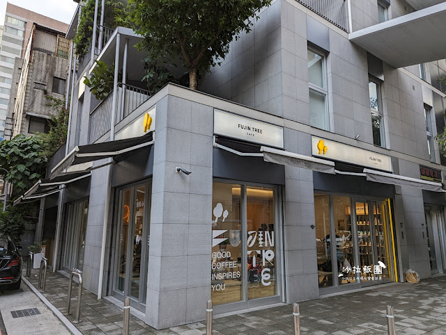 中山區咖啡廳『富錦樹咖啡Fujin Tree Cafe中山店』銀灰色調 2 中山區咖啡廳『富錦樹咖啡Fujin Tree Cafe中山店』銀灰色調