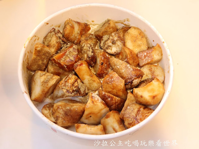 士林夜市美食/小吃『燒烤杏鮑菇』『北海道鹽烤帝王螺』『亞米亞米仙草奶凍/紅茶專賣』 13 士林夜市美食/小吃『燒烤杏鮑菇』『北海道鹽烤帝王螺』『亞米亞米仙草奶凍/紅茶專賣』