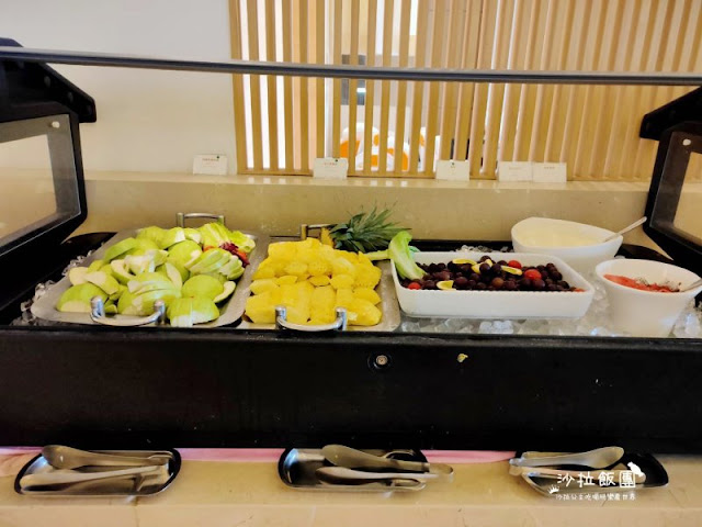 高雄飯店『和逸飯店HOTEL COZZI-高雄中山館』捷運出口旁超便利