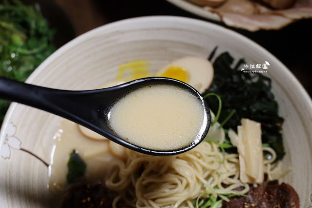 兆曜拉麵大里浮誇系拉麵,霸氣到碗裝不下,CP值超高 19 兆曜拉麵大里浮誇系拉麵,霸氣到碗裝不下,CP值超高