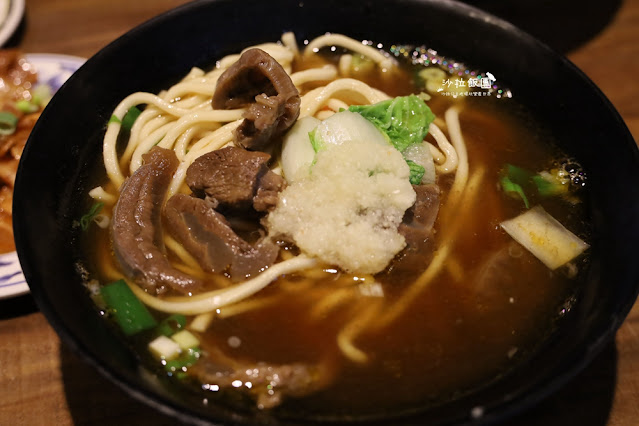 桃園牛肉麵吃到飽『呷飽牛肉麵南平店』加麵加湯免費,豆花、咖啡飲料無限供應 27 桃園牛肉麵吃到飽『呷飽牛肉麵南平店』加麵加湯免費,豆花、咖啡飲料無限供應