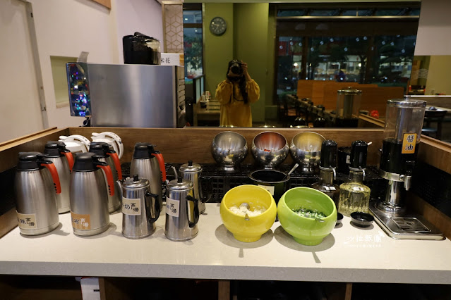 士林劍潭火鍋『川邸鍋物專門』蔬菜自助吧吃到飽 18 士林劍潭火鍋『川邸鍋物專門』蔬菜自助吧吃到飽