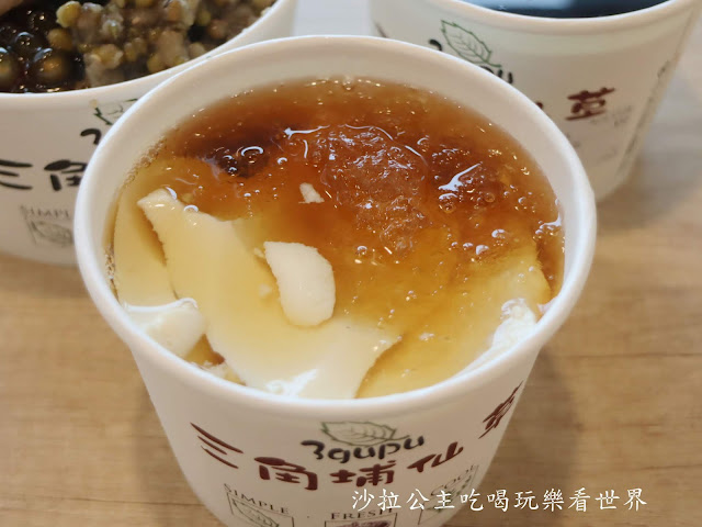 士林新開幕甜品冰店『三角埔仙草(士林店)彰化百年老店/燒仙草/豆花/仙草凍飲/刨冰 14 士林新開幕甜品冰店『三角埔仙草(士林店)彰化百年老店/燒仙草/豆花/仙草凍飲/刨冰