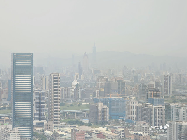 新莊吃到飽『饗饗新莊店』超難吃到新北最強吃到飽，360度高空環景