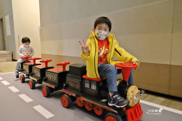 全新打造日式塌塌米客房『礁溪寒沐行館』房內直接配一台Switch 108 全新打造日式塌塌米客房『礁溪寒沐行館』房內直接配一台Switch