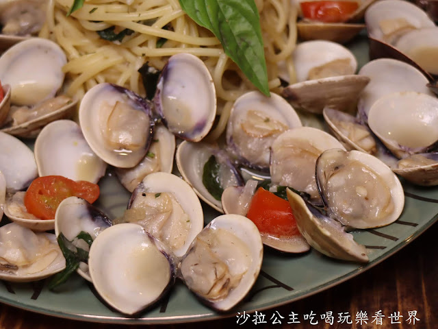 板橋美食『歐義式ALL 14 WELL』浮誇系爆炸蛤蜊麵/義式餐廳/漢堡/菜單/包場/捷運亞東醫院站 21 板橋美食『歐義式ALL 14 WELL』浮誇系爆炸蛤蜊麵/義式餐廳/漢堡/菜單/包場/捷運亞東醫院站