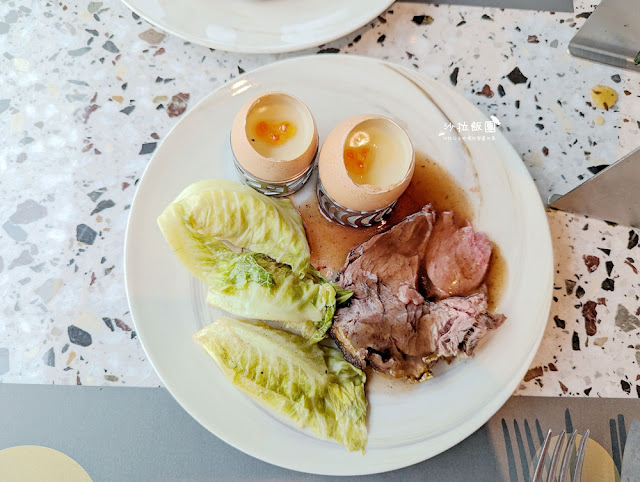 新莊吃到飽『饗饗新莊店』超難吃到新北最強吃到飽，360度高空環景