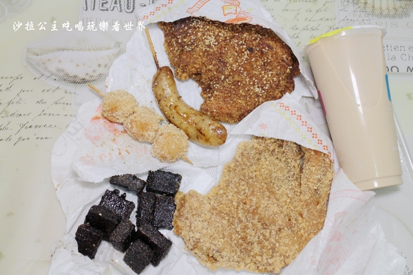 天母人氣美食『維縈家鄉碳烤雞排』士林夜市排隊小吃/天母市集對面 16 天母人氣美食『維縈家鄉碳烤雞排』士林夜市排隊小吃/天母市集對面