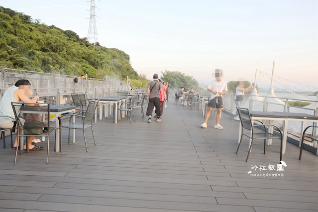 北投景點『關渡碼頭貨櫃市集』越夜越美 33 北投景點『關渡碼頭貨櫃市集』越夜越美