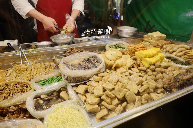 三和夜市美食『小楊脆腸』超涮嘴、台北橋捷運站