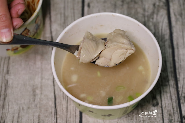 士林巷弄道地川味麵食『川鋪子28號』重慶小麵、麻辣牛肉麵,辣得過癮 10 士林巷弄道地川味麵食『川鋪子28號』重慶小麵、麻辣牛肉麵,辣得過癮