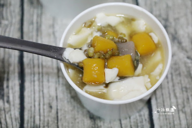 從外觀真的看不出賣什麼『口口家』士林甜湯豆花、紅豆湯、糯米桂圓粥 8 從外觀真的看不出賣什麼『口口家』士林甜湯豆花、紅豆湯、糯米桂圓粥