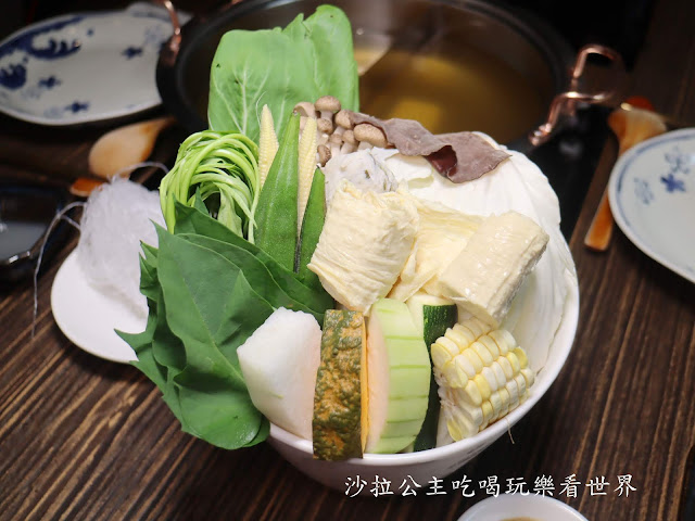 新竹竹北鍋物推薦/ 海鮮火鍋『堺坊涮涮鍋』純血和牛獨賣/有機農場直送蔬果/竹北宅配火鍋 15 新竹竹北鍋物推薦/ 海鮮火鍋『堺坊涮涮鍋』純血和牛獨賣/有機農場直送蔬果/竹北宅配火鍋