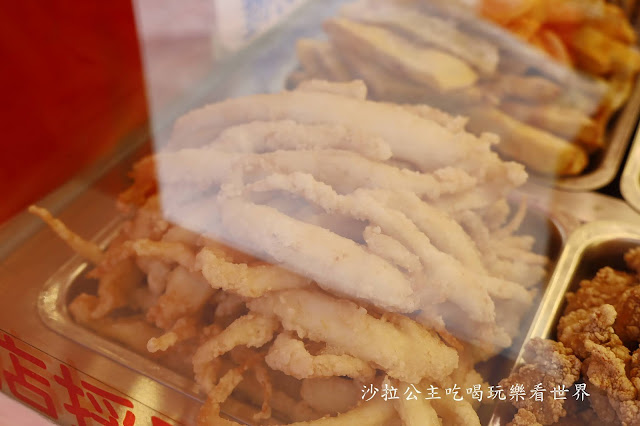 西門町美食『台灣鹽酥雞西門直營店』炸物堆得像座山/中午就可以吃到鹹酥雞/捷運西門站 14 西門町美食『台灣鹽酥雞西門直營店』炸物堆得像座山/中午就可以吃到鹹酥雞/捷運西門站