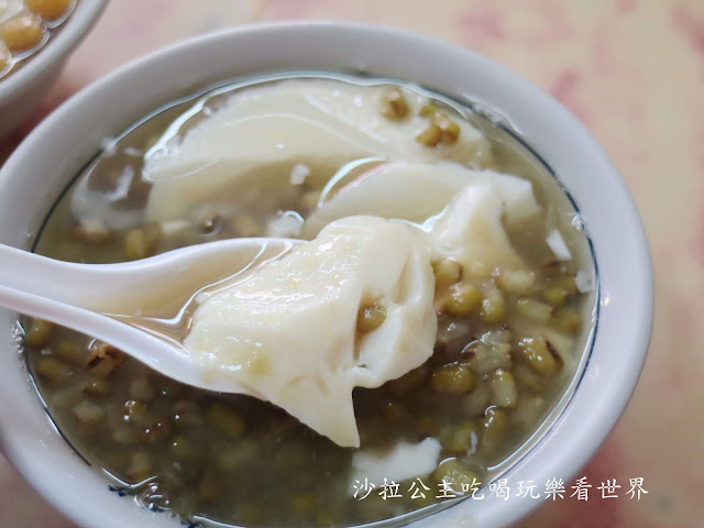 三峽美食/三峽老街必吃『山泉水手工豆花』35元暑氣全消/食尚玩家推薦老店