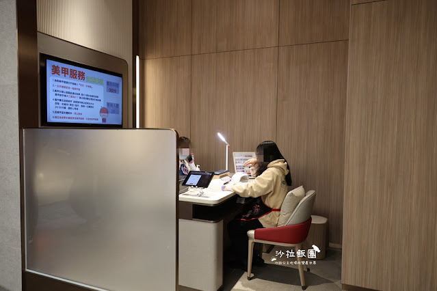 台北人氣火鍋『海底撈微風南山店』法式風格店型、獨立包廂、兒童遊戲室 13 台北人氣火鍋『海底撈微風南山店』法式風格店型、獨立包廂、兒童遊戲室