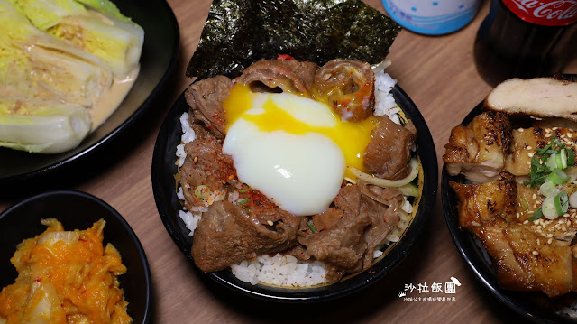 三重燒肉丼/為了這一碗還沒開始營業就來報到『牛丁次郎坊』138元起霜淇淋.雞白湯.冬瓜檸檬無限供應 36 三重燒肉丼/為了這一碗還沒開始營業就來報到『牛丁次郎坊』138元起霜淇淋.雞白湯.冬瓜檸檬無限供應