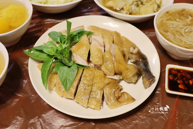 陽明山美食竹子湖高人氣土雞『冠宸食館』11點就爆滿 22 陽明山美食竹子湖高人氣土雞『冠宸食館』11點就爆滿