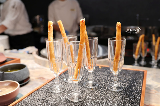 台北最難訂吃到飽島語自助餐廳,晚餐爽吃四小時,假日還送半隻龍蝦 47 台北最難訂吃到飽島語自助餐廳,晚餐爽吃四小時,假日還送半隻龍蝦