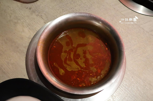 台北火鍋吃到飽『鍋爸涮涮鍋(西門店)』萬華西門町平價火鍋/各式海鮮/肉品/座位舒適 37 台北火鍋吃到飽『鍋爸涮涮鍋(西門店)』萬華西門町平價火鍋/各式海鮮/肉品/座位舒適