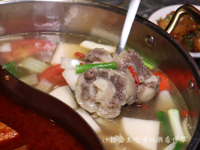 台北火鍋『老撈麻辣鍋』商業午餐/宵夜美食/新派火鍋及私房料理/捷運南京復興站 12 台北火鍋『老撈麻辣鍋』商業午餐/宵夜美食/新派火鍋及私房料理/捷運南京復興站