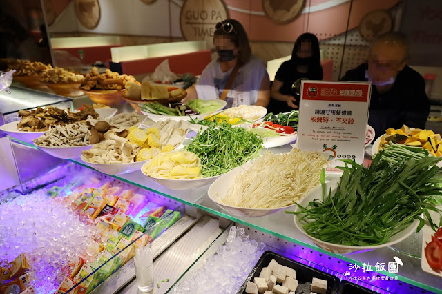 台北火鍋吃到飽『鍋爸涮涮鍋(西門店)』萬華西門町平價火鍋/各式海鮮/肉品/座位舒適 11 台北火鍋吃到飽『鍋爸涮涮鍋(西門店)』萬華西門町平價火鍋/各式海鮮/肉品/座位舒適